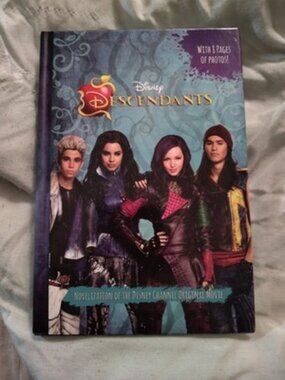Descendants: Junior Novel by Rico Green (2015, Hardcover)